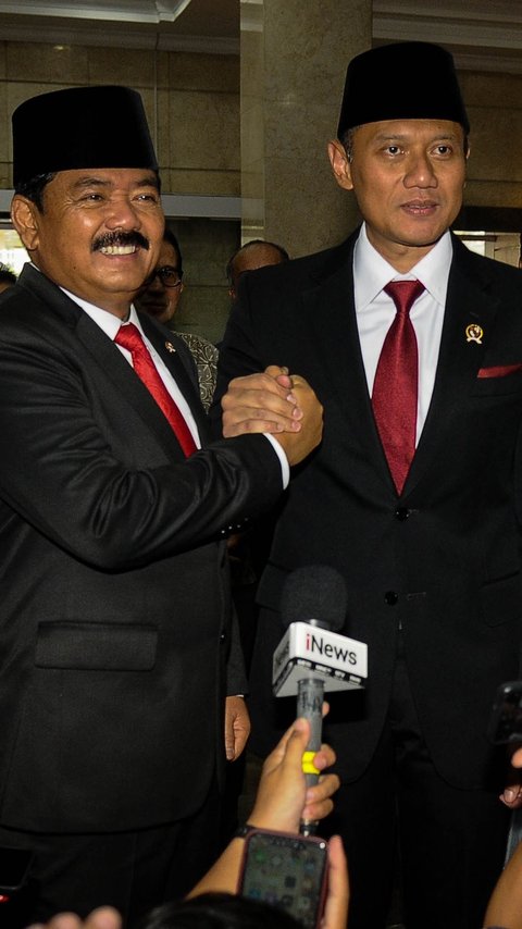 VIDEO: AHY Dilantik Jokowi Jadi Menteri: Pak SBY Bersyukur, Demokrat Kembali ke Pemerintahan