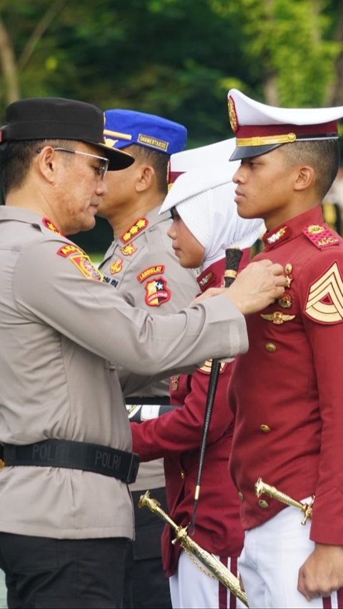 Berprestasi di Kancah Internasional, Personel Akpol dan Taruna Ini Dapat Pin Emas dari Kapolri