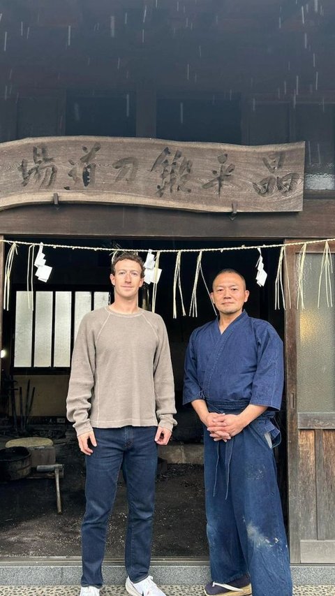Saat Mark Zuckerberg Belajar Jadi Seorang Samurai dari Ahlinya, Sekali Tebas Langsung Terpotong