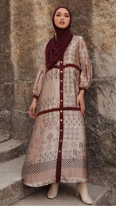 Romanticism Collection of Zaskia and Shireen Sungkar's Fashion for Ramadan 2024