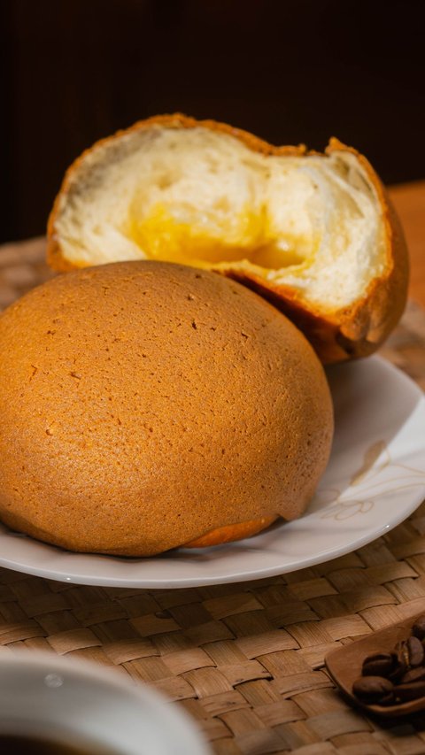 Very Easy, Make Soft Coffee Bread ala Cafe for Breakfast