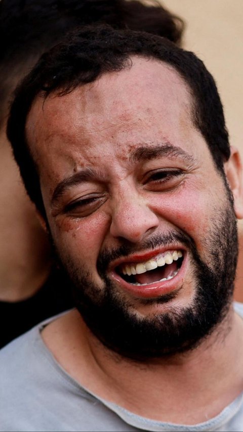 Seorang Pria Kehilangan 103 Kerabatnya di Gaza, 