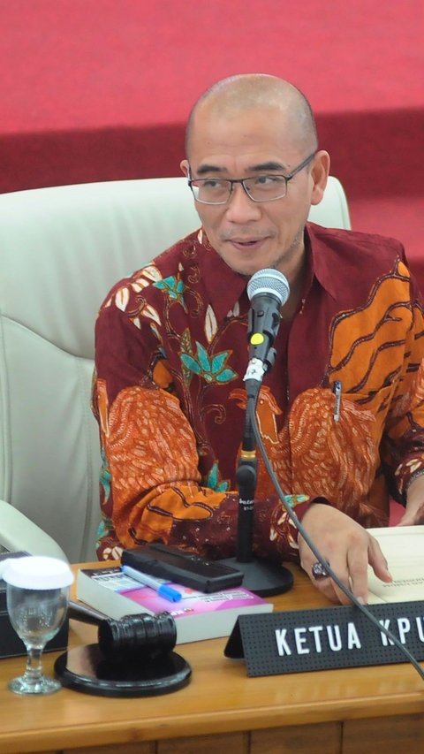 FOTO: Momen Ketua KPU Hasyim Asy'ari Dicecar Pertanyaan Oleh Saksi Ganjar-Mahfud saat Rapat Rekapitulasi Nasional Pemilu 2024