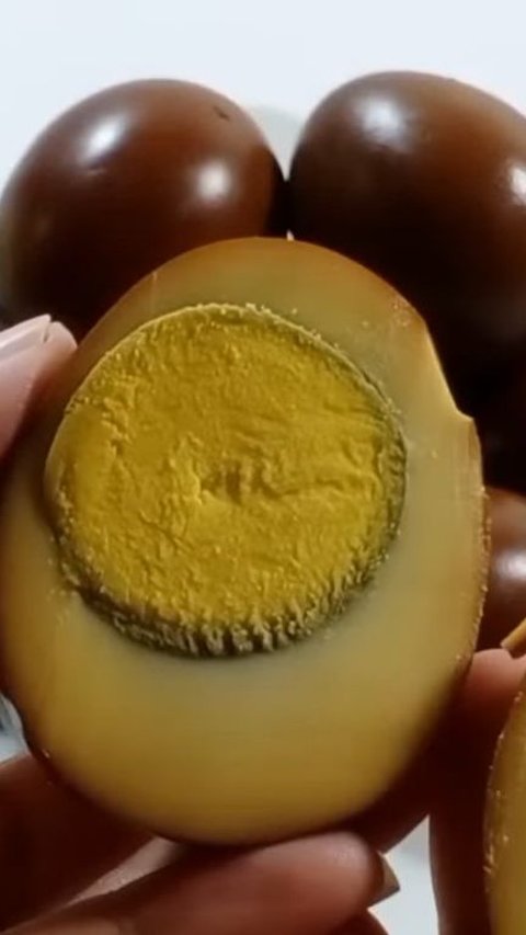 Cara Buat Telur Bacem Berwarna Coklat Pekat yang Nikmat