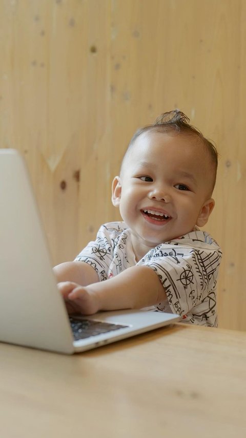 Say Programming Language, A 2-Year-Old Can Answer Fluent