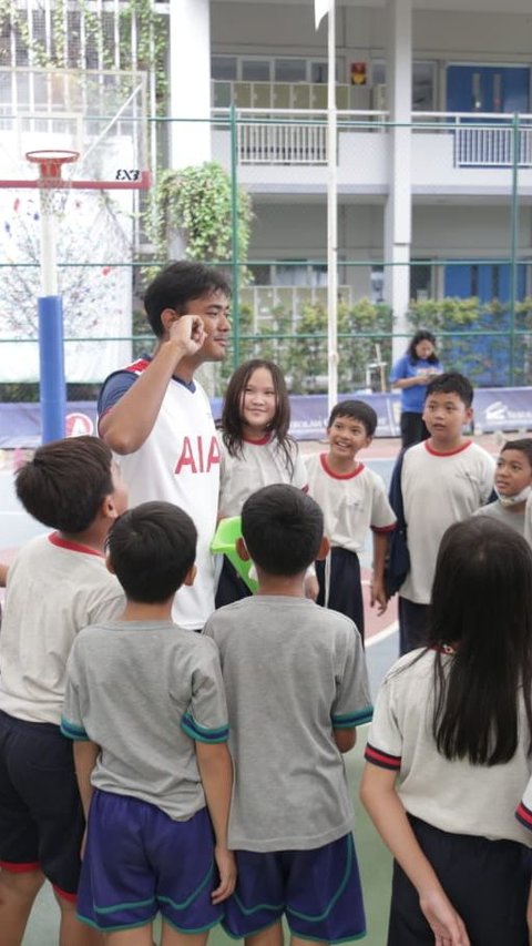 Manajer Pengembangan Tottenham Hotspur Edukasi Pelajar Indonesia Benahi Kualitas Kesehatan