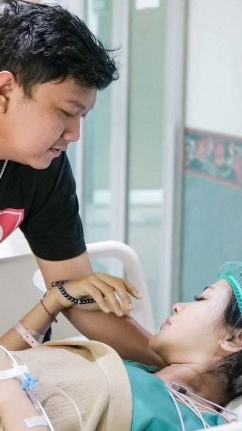 Congratulations! Bella Bonita Gives Birth to First Child, Denny Caknan: Doctor Says It Was Too Fast