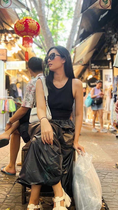 Kini jadi Ibu, ini Potret Terbaru Faradilla Yoshi saat Liburan di Thailand yang Penampilannya Disebut Masih Seperti Gadis