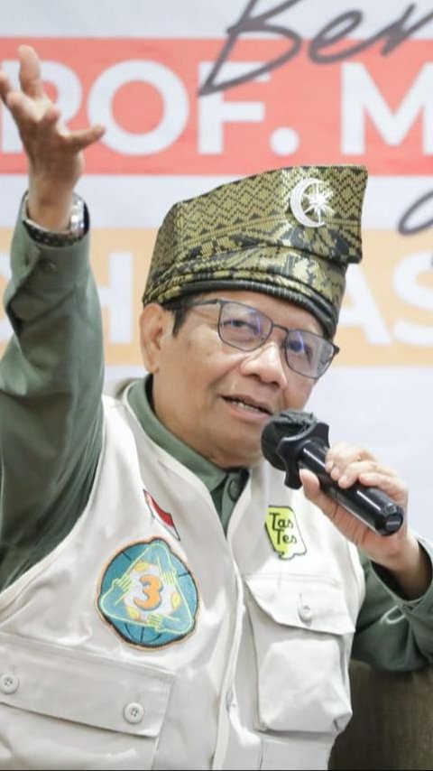 Mahfud Dapat Laporan Rektor Diminta Buat Pernyataan Sebut Jokowi Negarawan