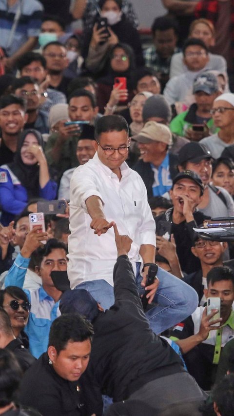 VIDEO: Reaksi Terkejut Anies War Tiket Kampanye Akbar AMIN di JIS Kalahkan Coldplay