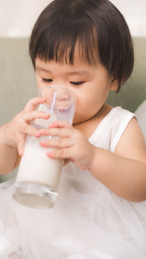 Mixing Medicine with Formula Milk for Children, Is it Allowed? Let's Find Out