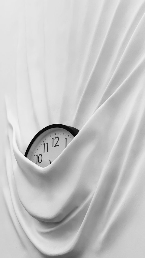 Phenomenon of Time Blindness: Characteristics, Causes, and Effective Ways to Overcome It
