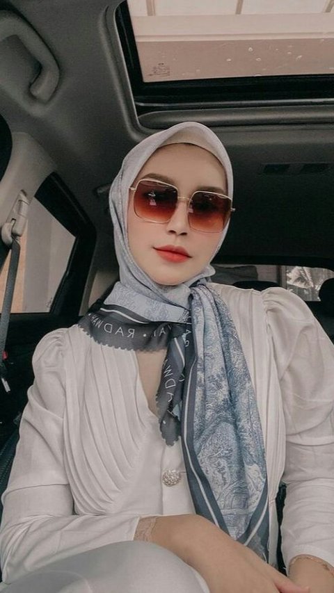 Tutorial Hijab Segi Empat yang Bikin Kamu Tampil Modis dan Cantik di Lebaran 2024