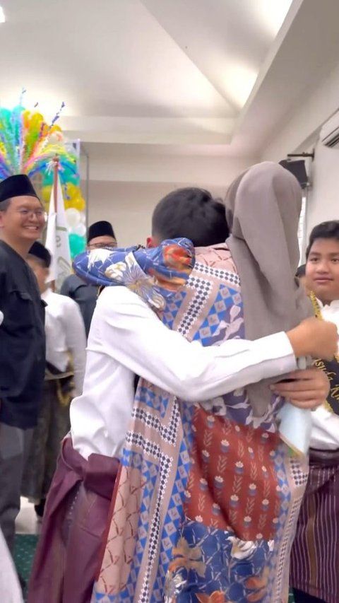 Momen Zio Anak Tommy Kurniawan Menitikan Air Mata Usai Khataman Al Quran, Bikin Haru