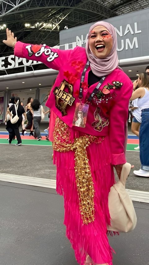 Fans Indonesia Level-Up Baju Lama Demi ke Konser Taylor Swift, Hasilnya Keren Abis!