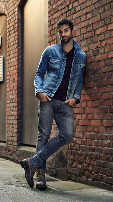 Types of Shoes that Match Men's Jeans, to Avoid Monotony