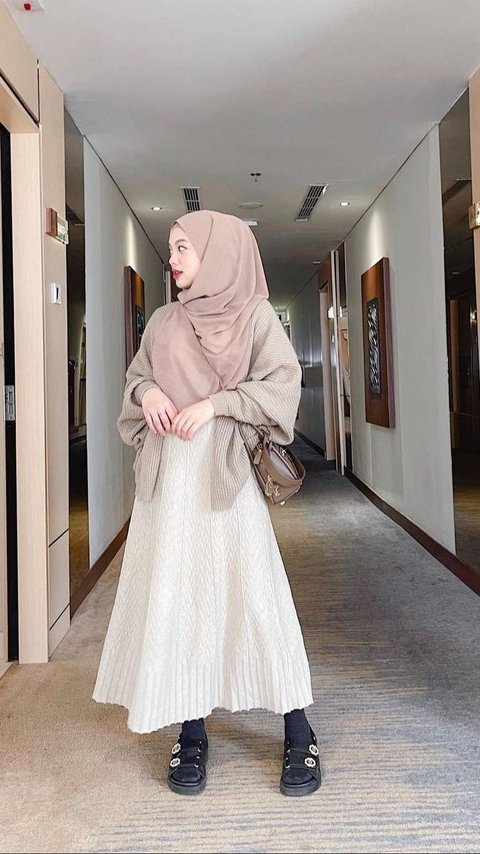 Ingin Tampil All Out saat Bukber? Yuk, Intip Inspirasi Outfit ala Namira Mamora