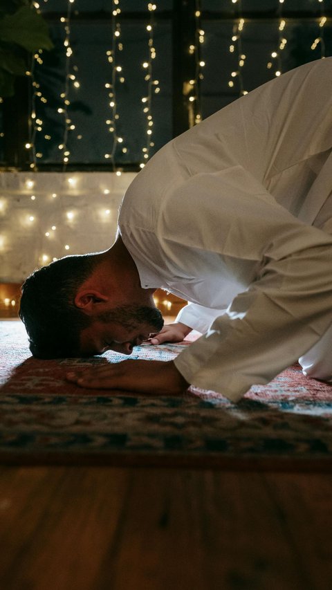Tata Cara Sholat Hajat di Bulan Ramadan, Lengkap dengan Bacaan Niatnya, Amalan Sunah yang Datangkan Limpahan Pahala