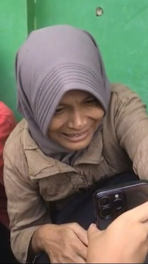 Lost Contact Selama 7 Tahun, Momen Ibu Pasien ODGJ Telfon Anaknya Ini Bikin Haru