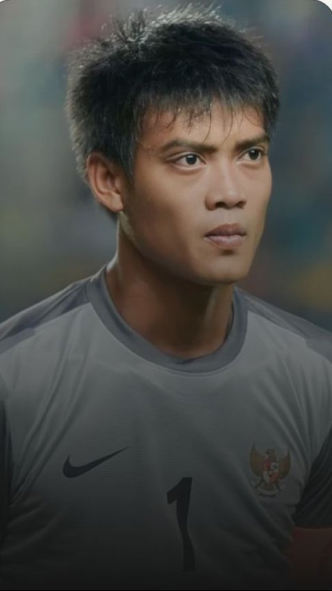 Old Portrait of Kurnia Meiga when he was still a successful goalkeeper for the Indonesian national team