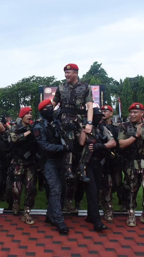 Danjen Kopassus Mayjen Djon Afriandi, Lulusan Terbaik Akmil 1995 Anak Jenderal TNI