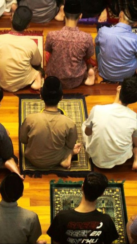 7 Virtues of Night Prayer during Lailatul Qadar, Worship Value Better than a Thousand Months