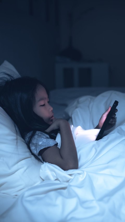 Don't Let Your Child Stay Up Late, It Can Trigger Ear and Concentration Problems