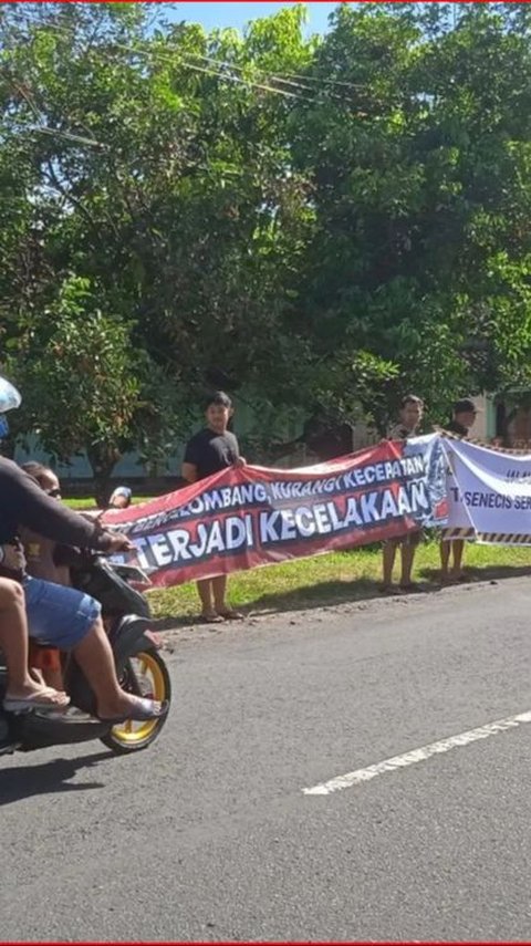 Warga Sleman Demo Jalan Rusak, Tuntut Tanggung Jawab Pemerintah