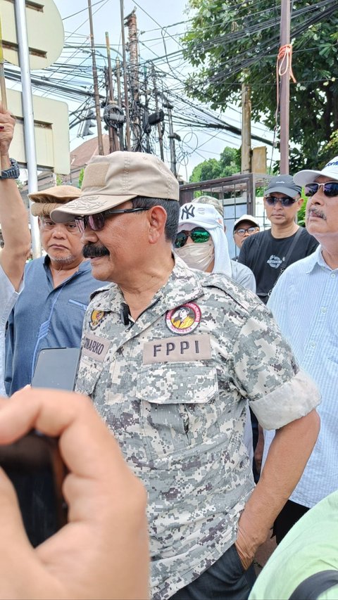 VIDEO: Keras Orasi Eks Danjen Kopassus Soenarko Pimpin Demo di KPU Soal Kecurangan Pemilu