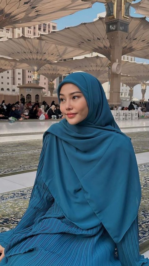 Anggun dan Bersahaja, Look Tema One Tone Dara Arafah