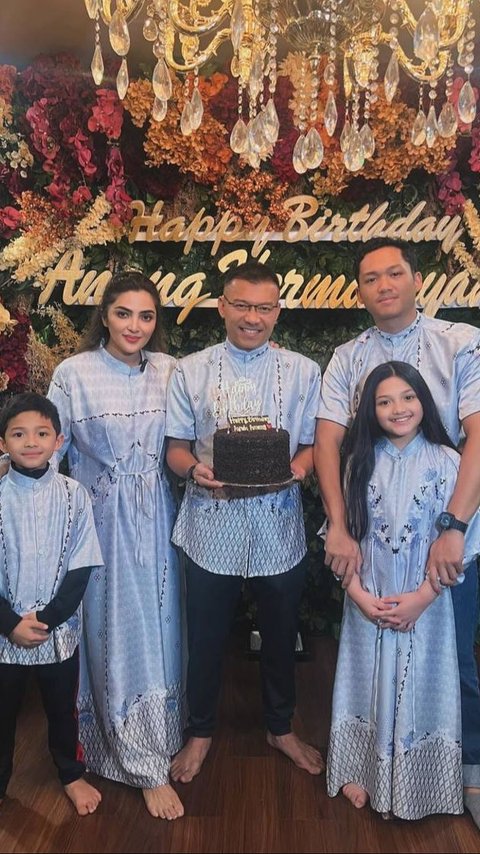 10 Styles of Artists at Anang Hermansyah's 55th Birthday, Gen Halilintar & Aaliyah Massaid's Outfits Highlighted