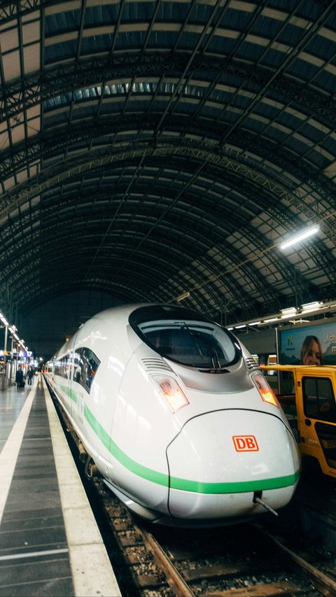 10 Fastest Trains in Europe, Which Train is the Fastest?