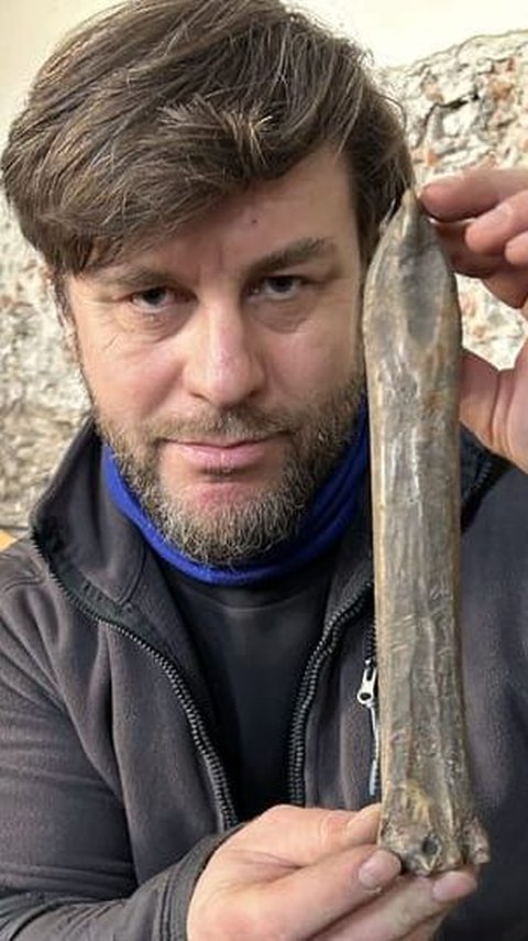 Sedang Menggali di Basement Rumah, Arkeolog Temukan Alat Seluncur Es Berusia 1.000 Tahun
