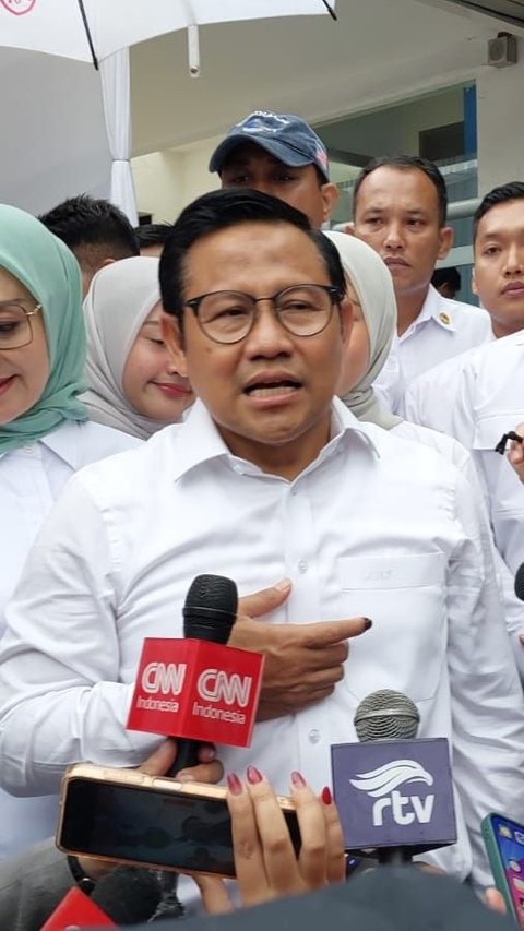 Pilih Masuk Mobil, Begini Reaksi Cak Imin Tanggapi Surya Paloh Bertemu Prabowo