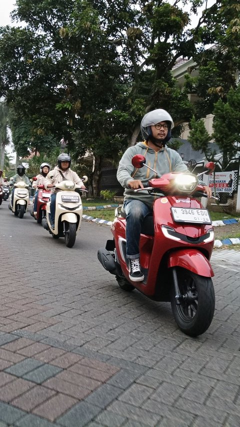 Menikmati Ngabuburide Keliling Kota Malang Ditemani Honda Stylo