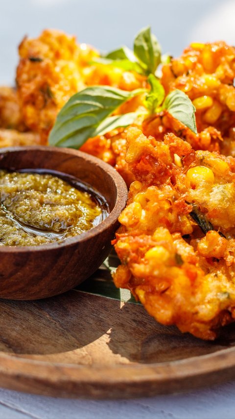 Manado Corn Fritters, Sweet and Savory Fritters for Breaking the Fast