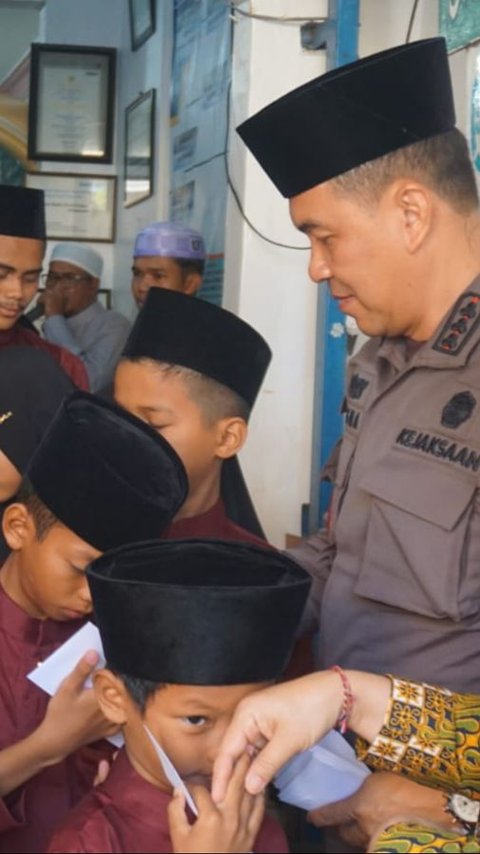 Berkah Ramadan, Kejari Batam Bagikan Takjil Gratis dan Santuni Anak Yatim di Beberapa Panti Asuhan