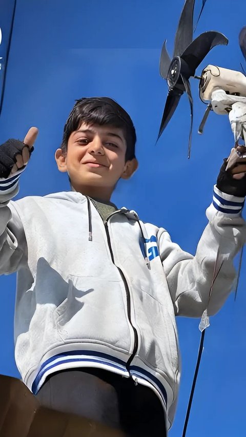 Bocah Palestina Ini Dijuluki Newton dari Gaza, Ciptakan Listrik dari Angin di Pengungsian