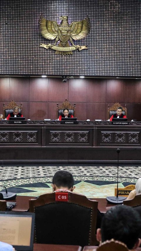 Hakim MK Diminta Deklarasi Sikap Bebas Tanpa Tekanan Sebelum Sidangkan Sengketa Pilpres 2024