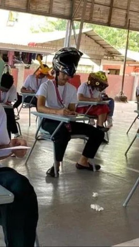 Sensation! Lecturer Asks Students to Wear Anti-Cheating Hats During Exams, But Their Response is Hilarious