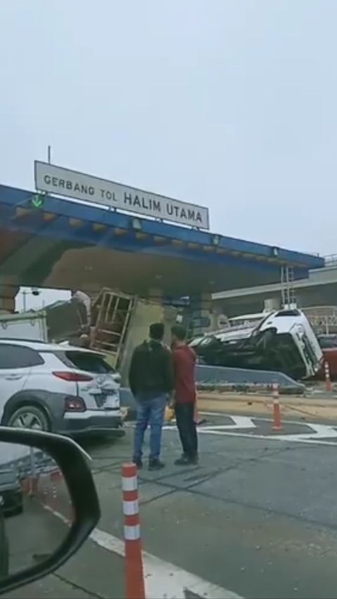 Jasa Marga Pastikan Tidak Ada Korban Jiwa dalam Kecelakaan Beruntun di Gerbang Tol Halim