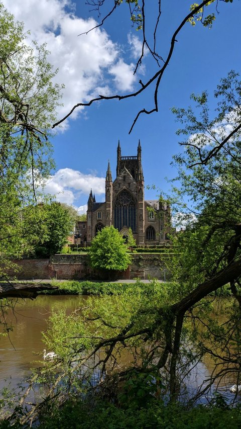 5 Best Attractions in Worcestershire to Visit with Your Loved One