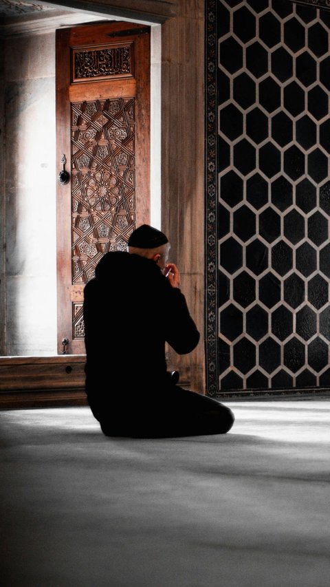 5 Keutamaan I'tikaf di Bulan Ramadan dan Hal Apa Saja yang Harus Dilakukan