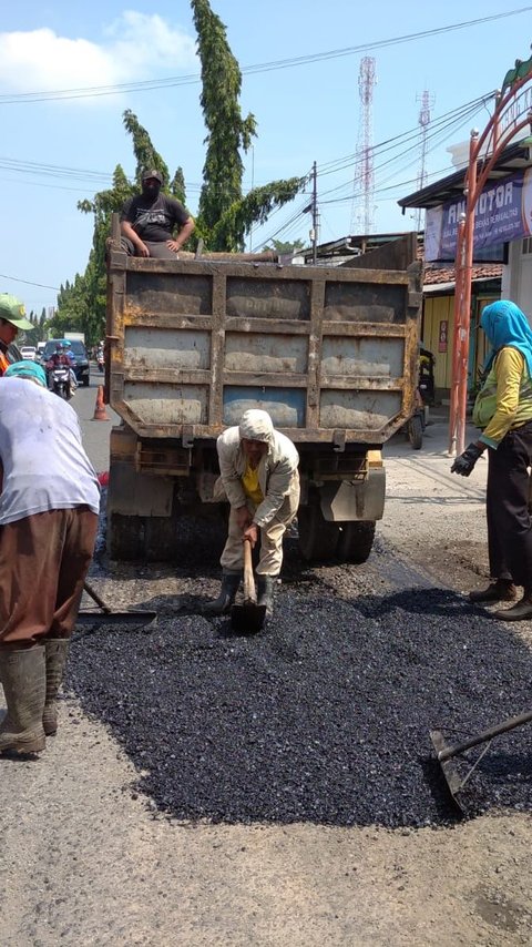 Perbaikan Jalan Demak-Kudus Dikebut Jelang Mudik