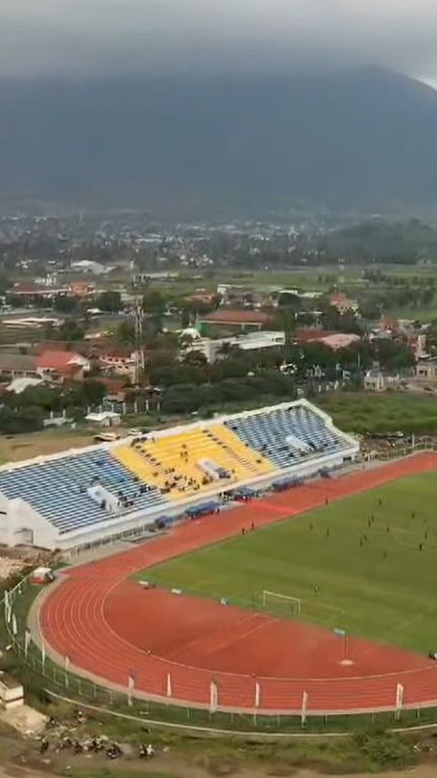 Mantap Pisan, Begini Vibes Stadion RAA Adiwijaya Garut yang Punya Pemandangan Mirip di Swiss