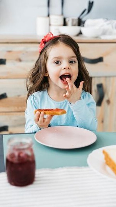 Cara Mengatur Pola Makan Anak untuk Memaksimalkan Tumbuh Kembang