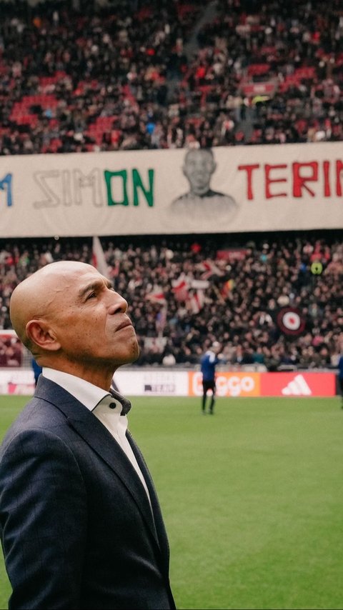 Dianggap Berjasa Bagi Klub Ajax Amsterdam, 'Orang' Maluku Ini Dapat Penghargaan, Ternyata Sosoknya Tak Sembarangan