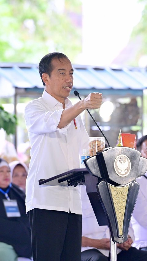 VIDEO: Jokowi Buru-Buru Jawab & Langsung Pergi Ditanya Soal Beras: Jangan Tanya Terus!