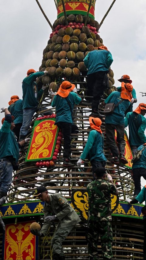 FOTO: Melihat Festival Kenduren Wonosalam 2024 di Jombang yang Bisa Bikin Penggemar Buah Durian Mengiler!