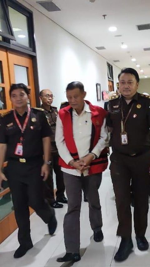 Kejati Jabar Tahan Rektor dan Mantan Rektor Umika Bekasi Terkait Korupsi Dana Program Indonesia Pintar Rp13 Miliar